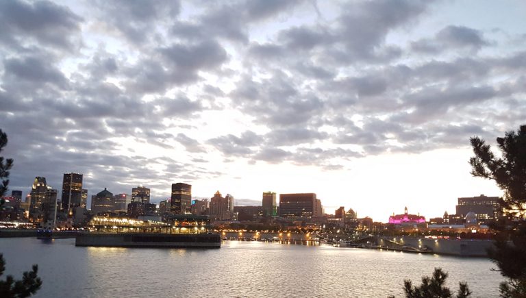 Unde evadam de acasa? (15-30 oct. 2016)