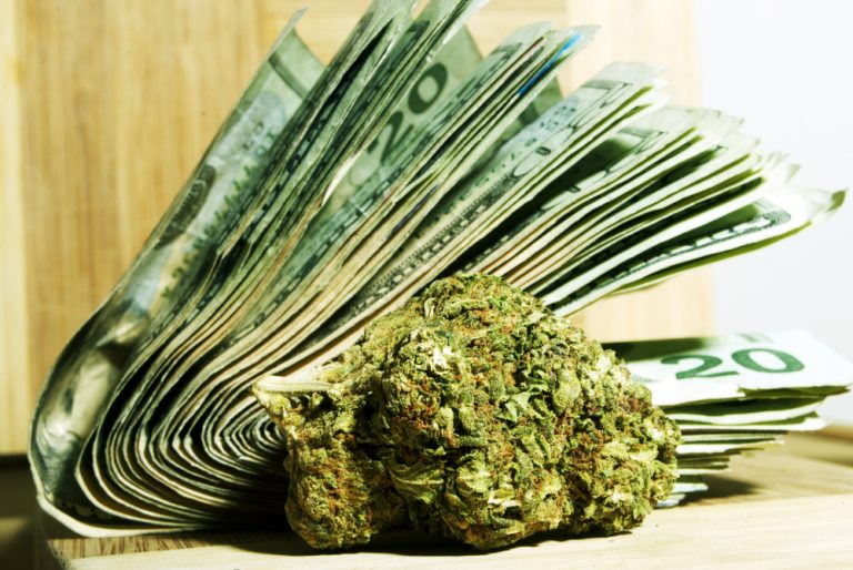 Legalizarea marijuanei in Canada va creste cu 600.000 numarul utilizatorilor