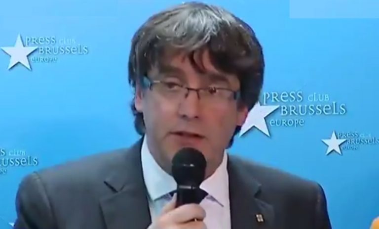 Procurorii de la Madrid cer MANDATE DE ARESTARE pentru Puigdemont si 8 ministri separatisti