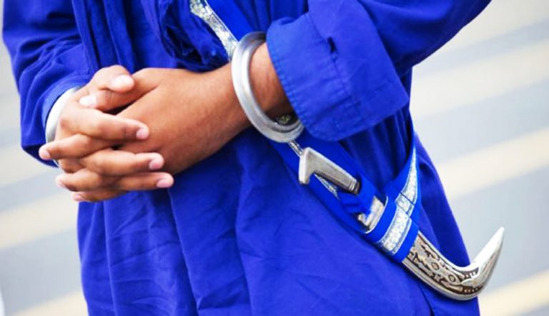 Trudeau in India, fata de portul kirpanului: opinie diferita de a Parlamentului Quebec