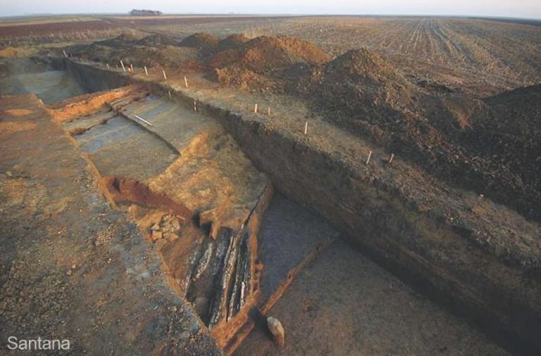 FORTIFICATIE din PREISTORIA Europei descoperita la SANTANA – cetatea este MAI MARE decat TROIA