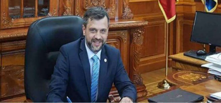 “Diaspora, reprezentata de un condamnat penal”, articolul care a provocat scandal in PMP si demisia lui Doru Coliu din functiile detinute in partid