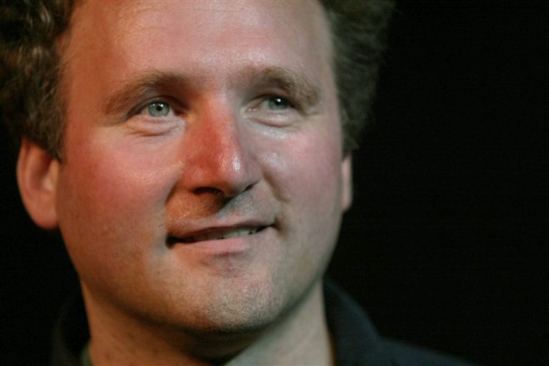 Compania romanului Silviu Centiu se va ocupa de imaginea SUA in lume