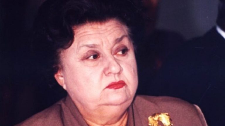 TAMARA BUCIUCEANU BOTEZ ne-a parasit