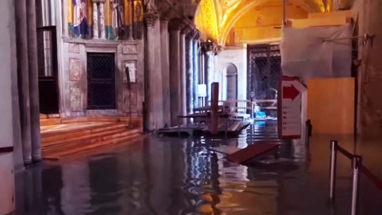 Stare de urgenta la Venetia