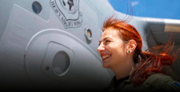 Prima femeie-comandant de aeronava Heavy Airlift Wing din Europa este ROMANCA