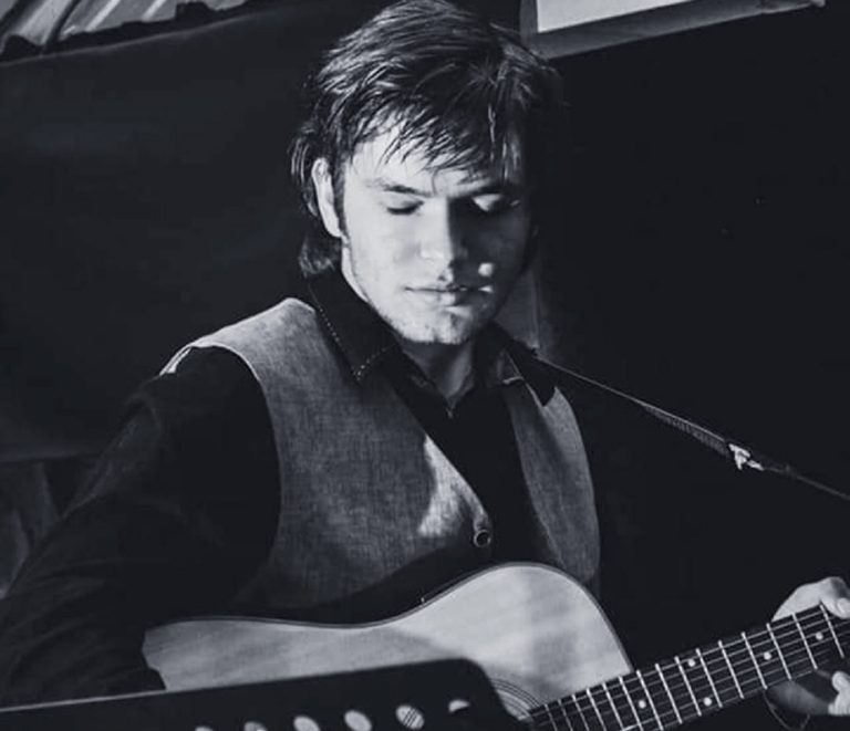 Sasha si muzica destinului